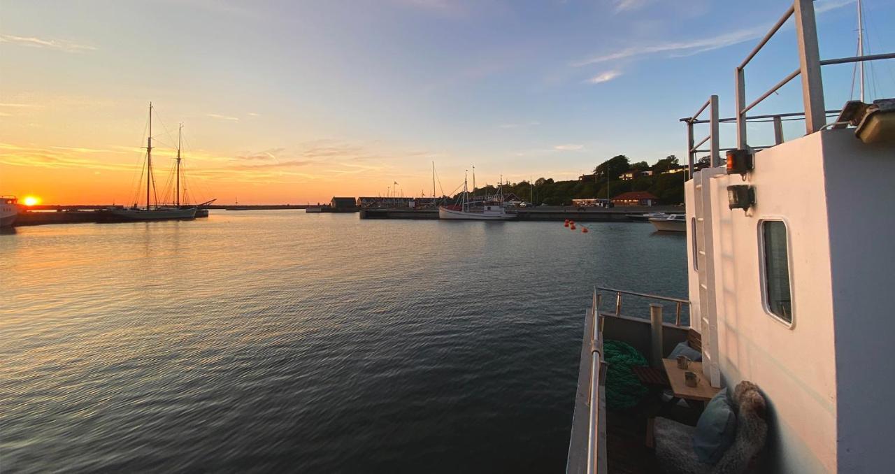 Varra Water - Unique Boat Accomodation - Bornholm - Fjaelstavn Neksø Exteriér fotografie