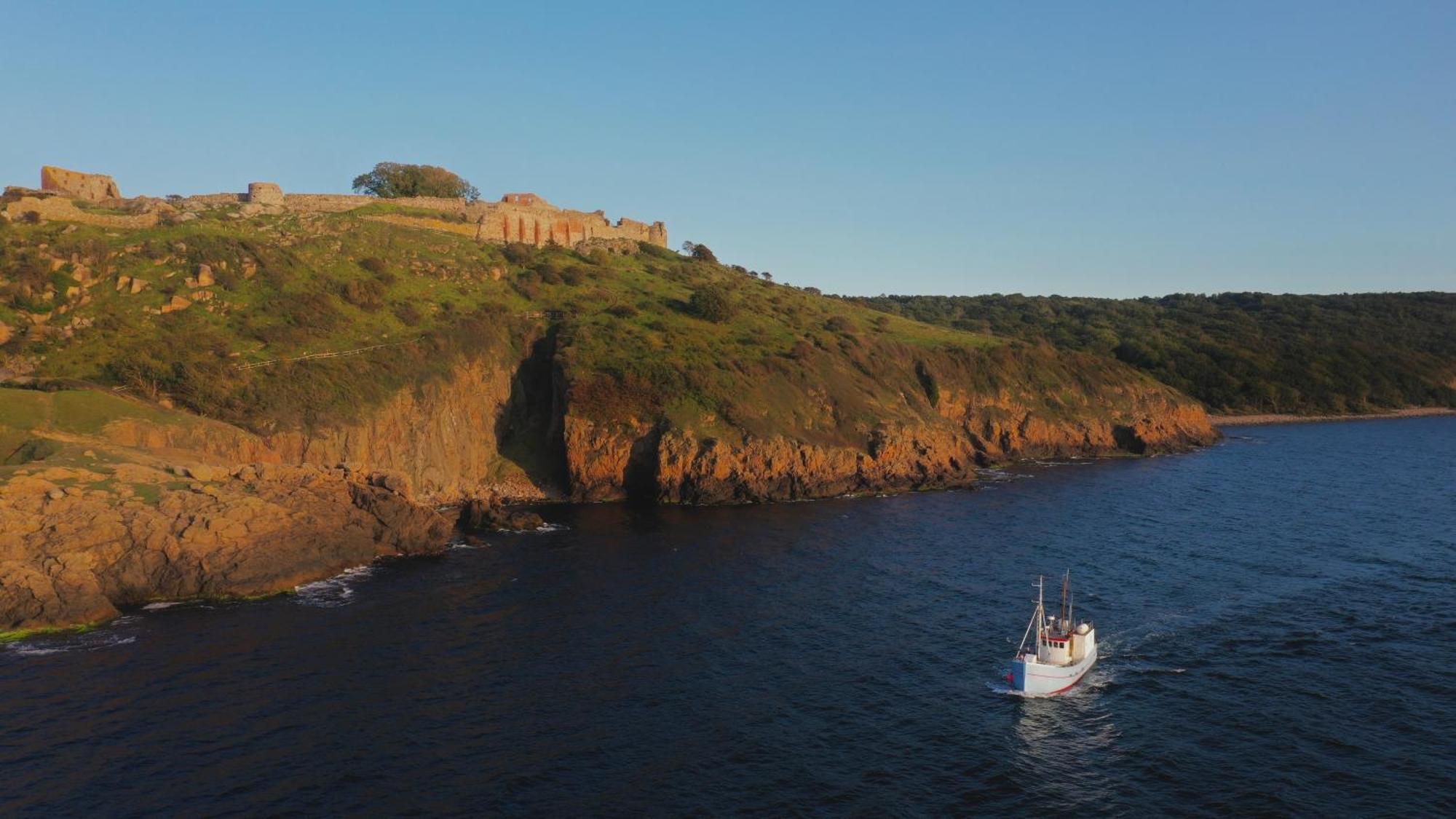 Varra Water - Unique Boat Accomodation - Bornholm - Fjaelstavn Neksø Exteriér fotografie