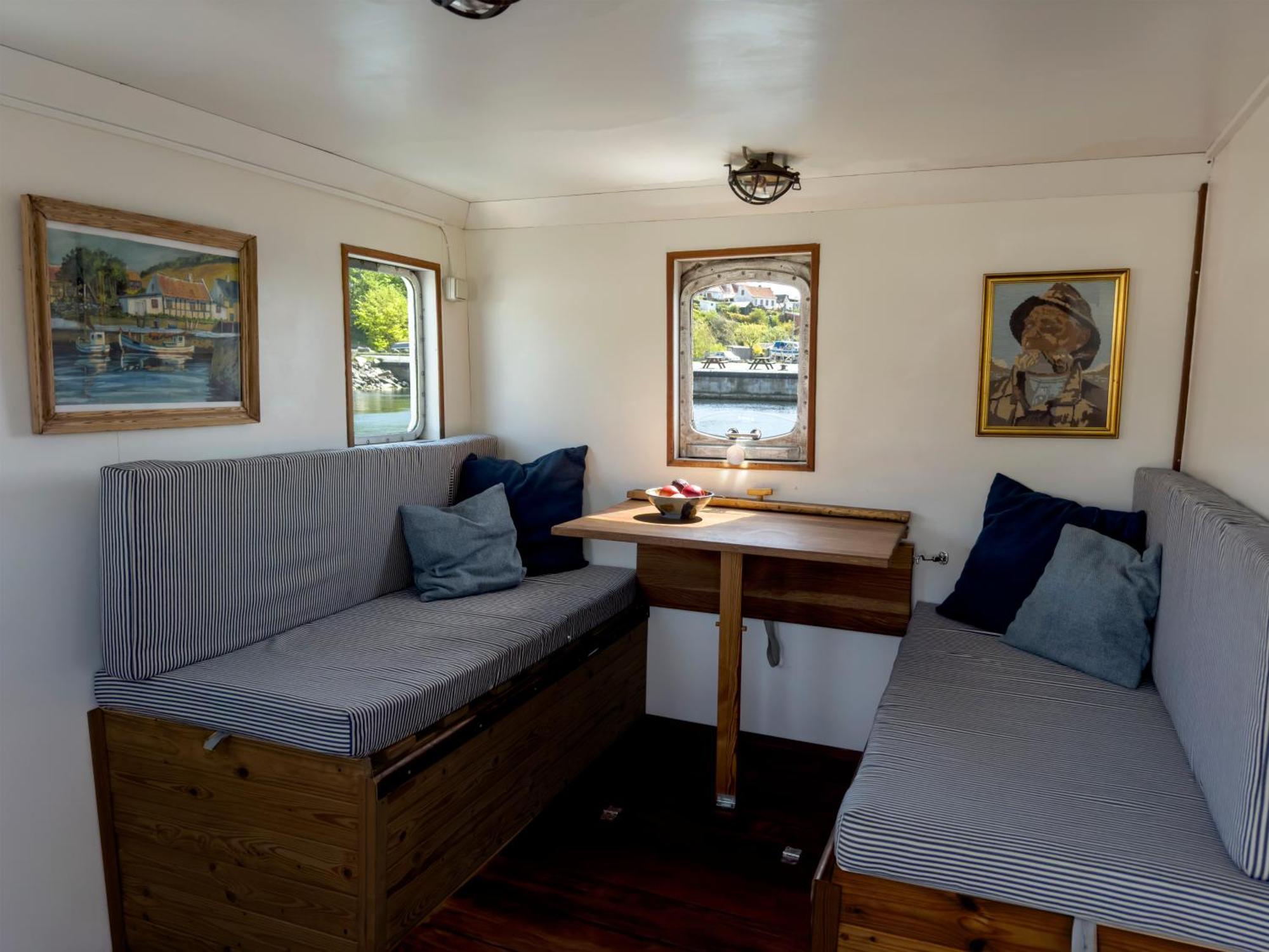 Varra Water - Unique Boat Accomodation - Bornholm - Fjaelstavn Neksø Exteriér fotografie